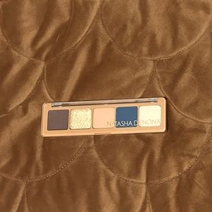 Beautiful Eyeshadow pallet!